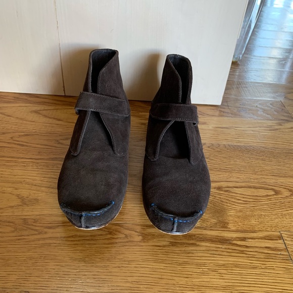 Donald Pliner Brown Suede Booties sz9 - Picture 13 of 13